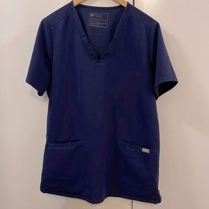 FIGS scrub top navy
